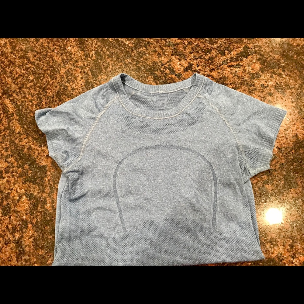 Lululemon short sleeve swiftly size 4